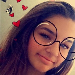 Meet your Posher, Tara